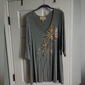 Anthony 2X Grey Tunic With Seqúín Firework Bursts